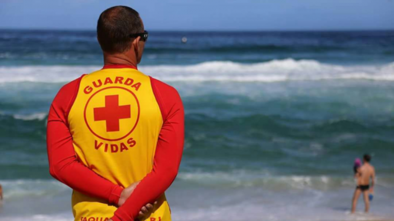 Anchieta abre processo seletivo para contratação de guarda-vidas