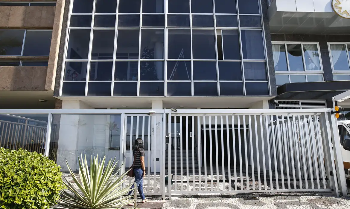 Leia mais sobre o artigo Condomínios pedem mudança na forma de cobrança da conta de água