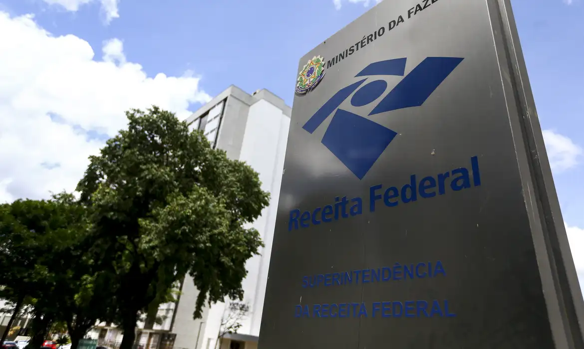 Leia mais sobre o artigo Receita libera consulta a lote especial de cashback do IR nesta quarta