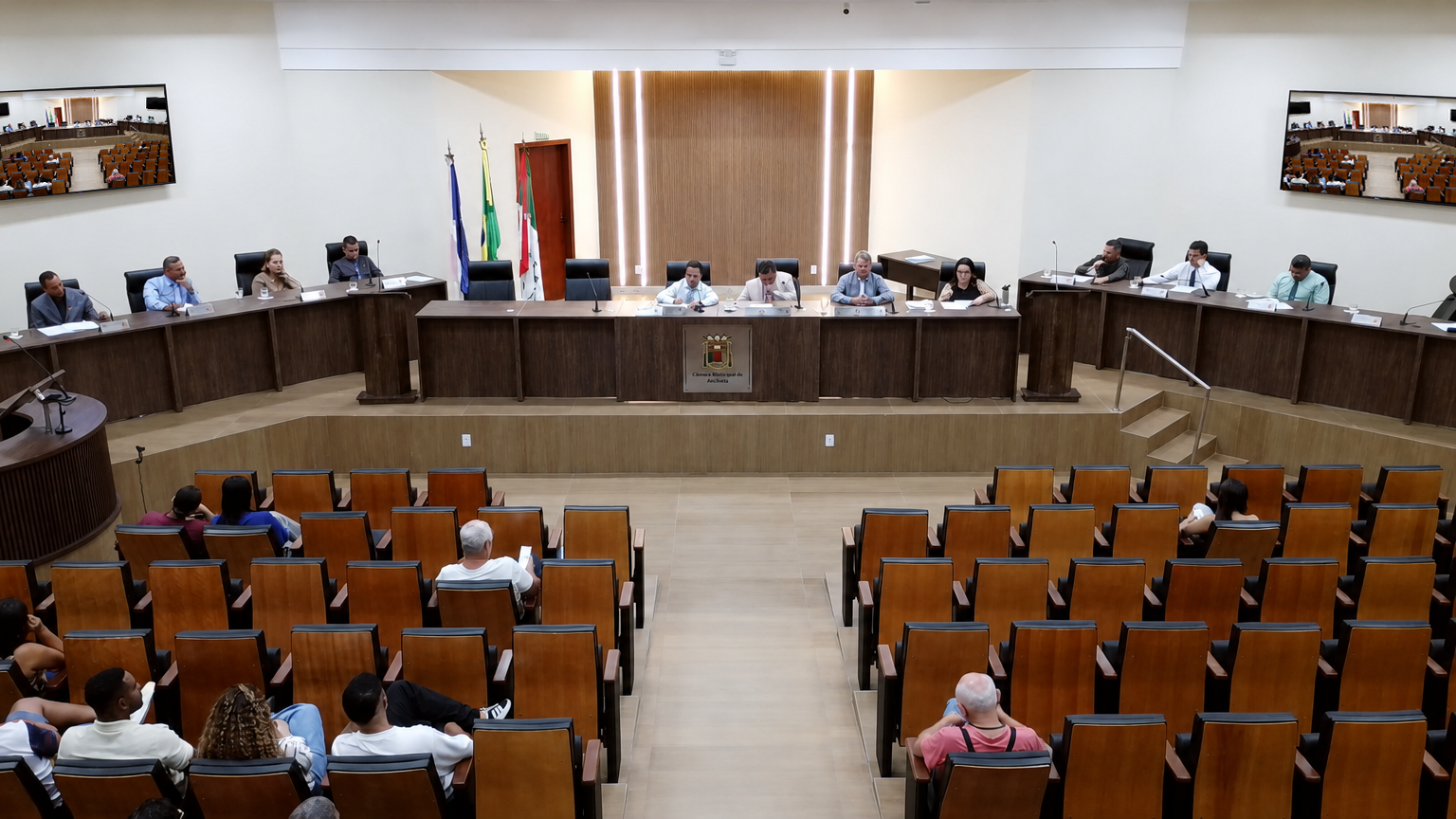 Leia mais sobre o artigo Insatisfação com a Cesan cresce na Câmara e vereadores defendem CPI da concessão